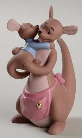 Pooh and Friends-Figurines A Hug And Kiss Just For You - Boxed
