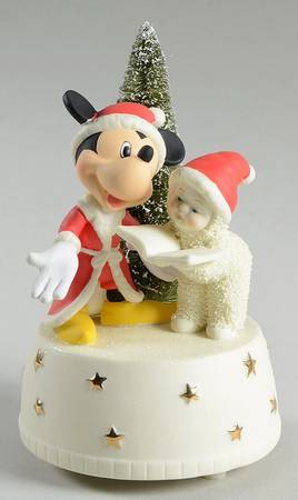 Mickey & Company - Guest Collection Mickey's Christmas Carols-Deck The Halls - Boxed