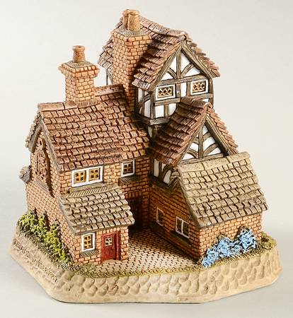The Pubs & Taverns of England The Bird Cage - With Box