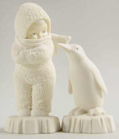 Snowbabies Friendship Club Figurine Baby It's Cold Outside - Boxed