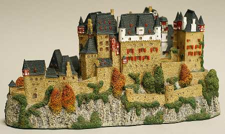 Enchanted Castles Of Europe Eltz Castle - Boxed