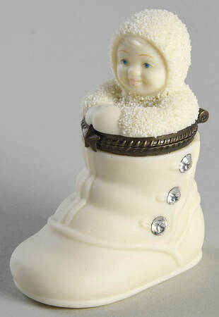 Snowbabies Hinged Box Take The First Step - Boxed