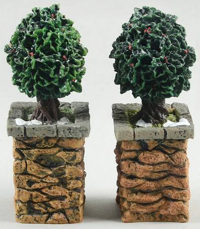General Village Accessories Stone Holly Corner Posts - With Box Bx314