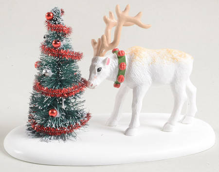 General Village Accessories Christmas Reindeer - With Box Bx929