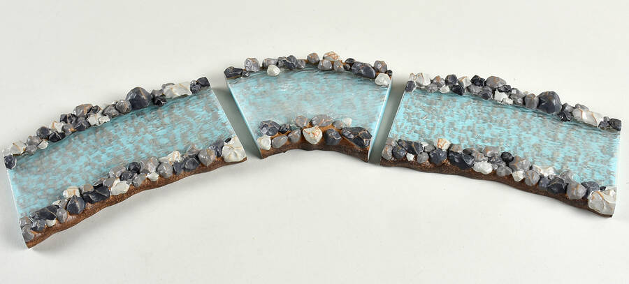 General Village Accessories Babbling Brook - Set Of 3 - With Box Bx991