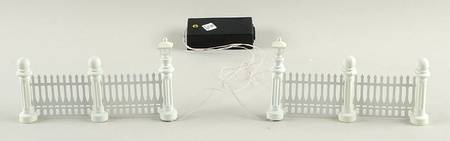 General Village Accessories Lamp Post Fence-White - Boxed