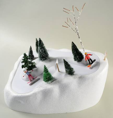 General Animated Accessories Snowboard Hill - Boxed