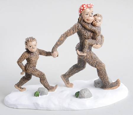 General Village Accessories Village Sasquatch Family - With Box Bx822