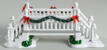 General Village Accessories Picket Lane Footbridge - With Box Bx699