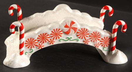 General Village Accessories Peppermint Bridge - With Box Bx666