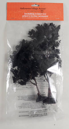 Snow Village Halloween The Foreboding Tree - Set Of 2 - With Box Bx699