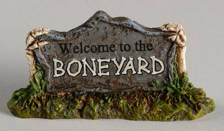 Snow Village Halloween Welcome To The Boneyard - With Box Bx420