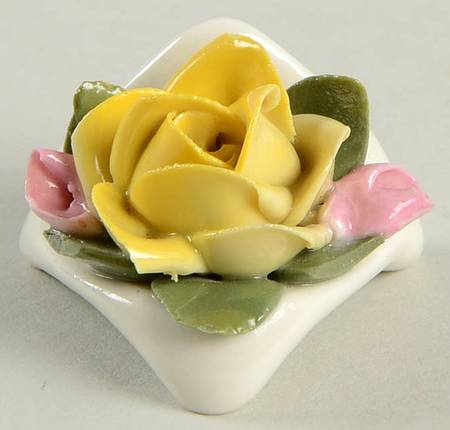 Dresden Giftware Yellow Rose-Place Cardholder - No Box