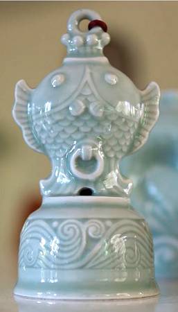 Celadon Giftware Double Fish Bell - No Box