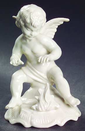 Four Seasons Cherubs Winter-Fire - No Box