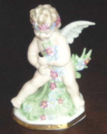 Four Seasons Cherubs Spring-Flowers - No Box
