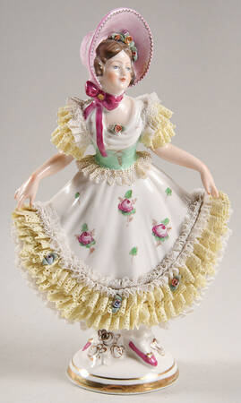 Dresden Figurines Girl With Pink Bonnet - No Box