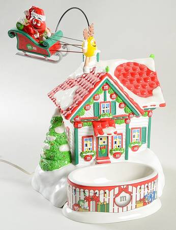 M&M's Lit House & Candy Dishes M&M Santa's House - Boxed