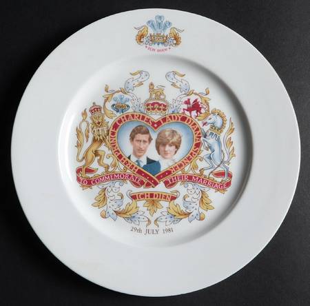 Duchess Royalty Giftware Charles & Diana Marriage Plate - No Box