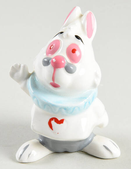Disney Figurines White Rabbit-Queen Of Hearts Tunic - No Box