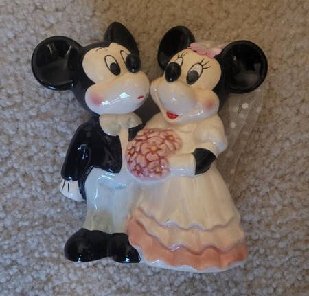 Disney Figurines Mickey & Minnie Wedding - No Box