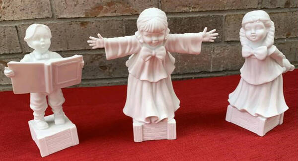 Winter Silhouettes-Porcelain Choir Practice - Boxed