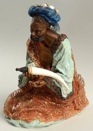 Neapolitan Nativity King-Kneeling - No Box