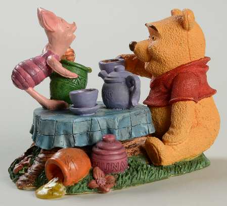 Simply Pooh Time For A Smackeral Of Friendship - Boxed