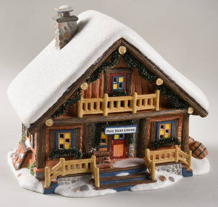 Pine Isles Pine Isles Lodge - Boxed