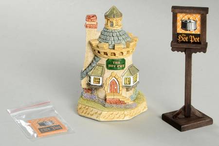 The Dinner Party Collection The Hot Pot - Boxed