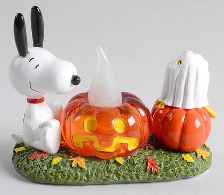 Peanuts Halloween Snoopys Pumpkin Surprise - Boxed
