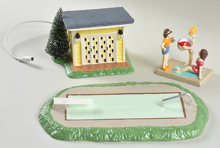 National Lampoon's Christmas Vacation Pool Fantasy - Boxed