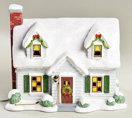 Peanuts Christmas Village Peppermint Patty's House - Boxed