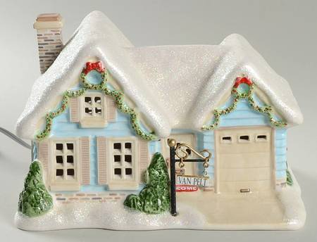Peanuts Christmas Village Van Pelt House - Boxed