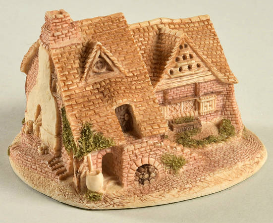 Classic Collection Dove Cottage - Boxed