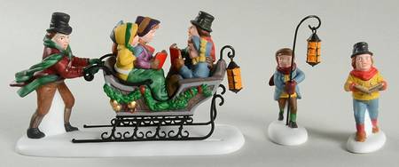 A Christmas Carol-Dickens' Village Caroling With The Cratchit Family - With Box