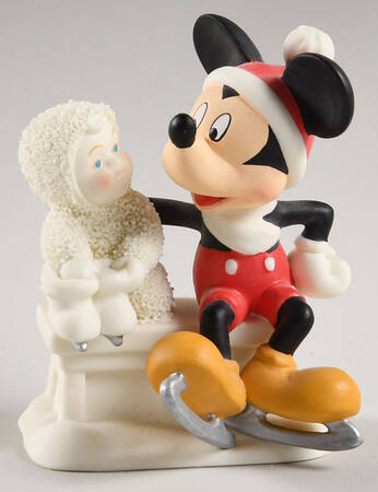 Mickey & Company - Guest Collection Skating With Mickey - Boxed