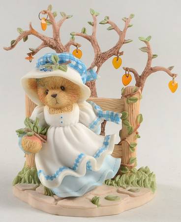 Cherished Teddies Edna-The Leaves Of Change Bring Back - Boxed