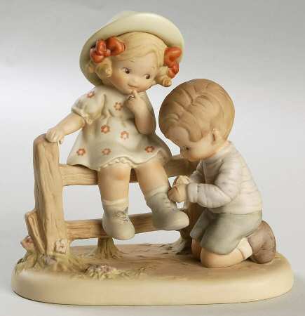 Memories of Yesterday Tying The Knot - Boxed