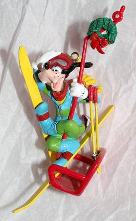 Disney Goofy About Skiing Sports - Boxed