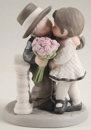 Pretty As A Picture  One Of Life's Sweetest Moments Is Loving - Boxed