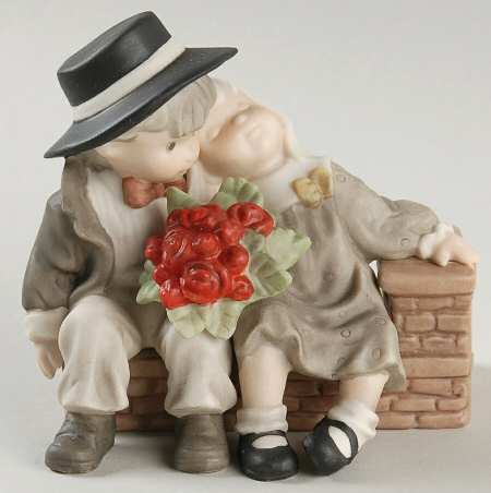 Pretty As A Picture  Love Greatest Gift Of All - Boxed