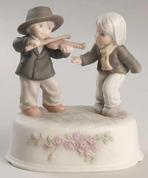 Pretty As A Picture  You're Music To My Ears-Musical - Boxed