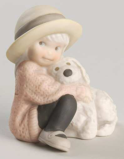 Pretty As A Picture  A Cuddly Holiday Hug - Boxed