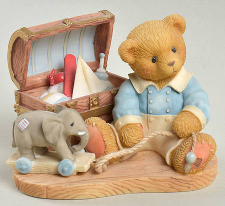 Bonnets and Bows-Cherished Teddies Wilfred-A Lifetime Of Friendship..A Trun - Boxed