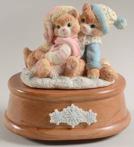 Calico Kittens Christmas Musicals by Enesco