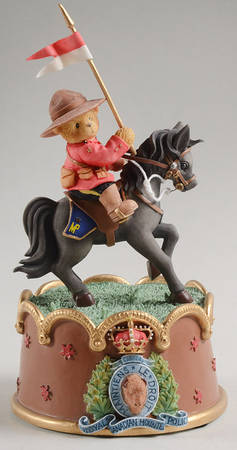 International Exclusive Editions-Cherised Teddies O Canada - Canadian Mountie Musical - Boxed