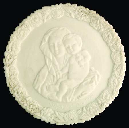 Mother'S Day-White Satin Madonna Of The Goldfinch - No Box