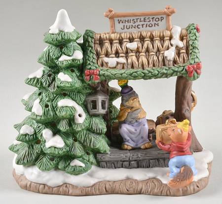 Holiday Hamlet Whistlestop Junction Train Stop - Boxed