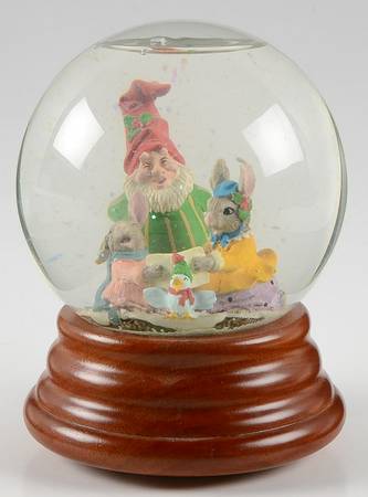 Holiday Hamlet Holiday Hamlet Waterball/Globe - Boxed